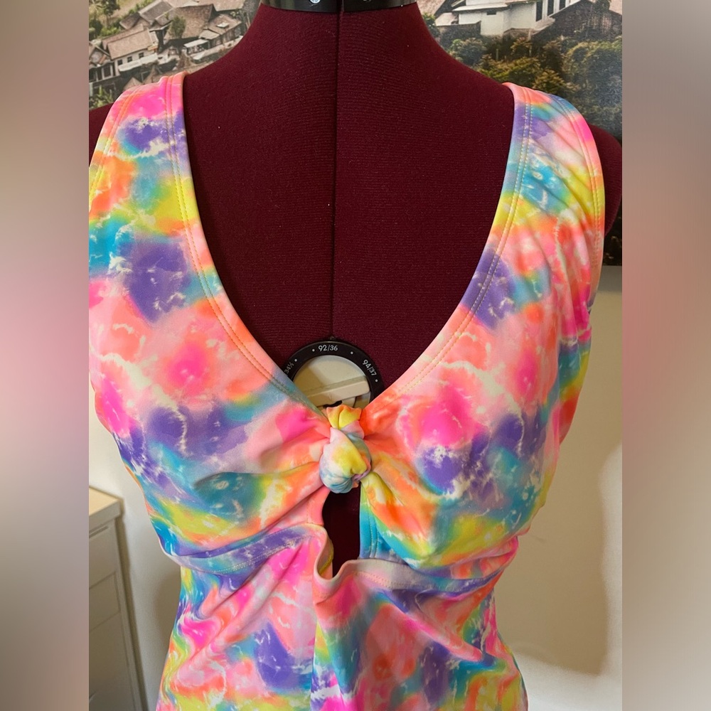 Vibrant Tie-Dye Women's Top tankini - Picture 2 of 5